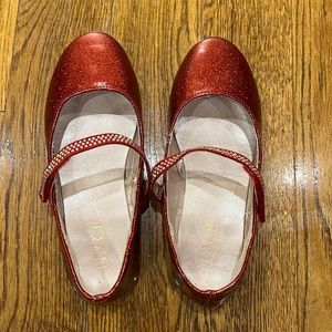 Worn size 12 children place shoes